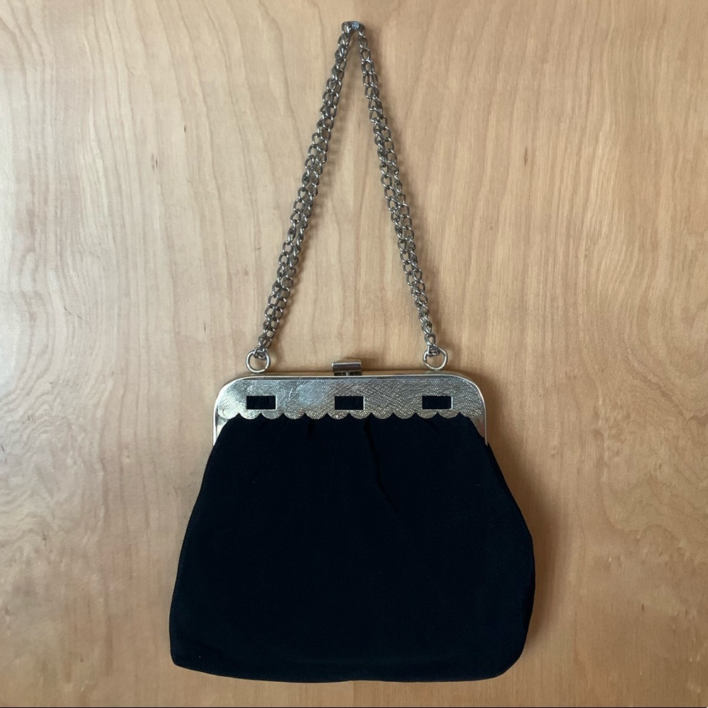 Vintage black evening clutch w gold chain